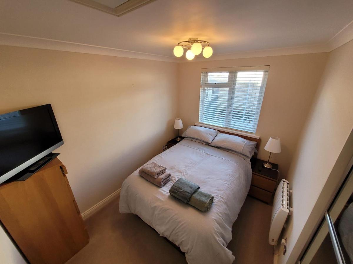 The Mumbles - Bungalow - 2 Bedrooms - Pet Friendly Свонсі Екстер'єр фото
